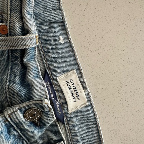 Citizens Of Humanity Blue Relaxed Jeans with Distressed Details - Picture 4 of 14